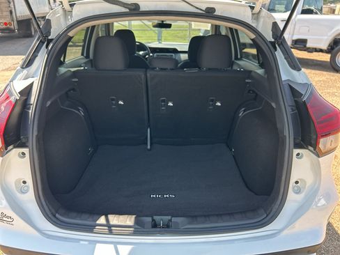 Used 2023 Nissan Kicks S w/ Interior Electronics Package FWD image 12