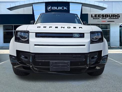 Used 2023 Land Rover Defender 110 X-Dynamic SE AWD/4WD image 2