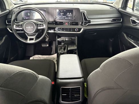 Certified 2025 Kia Sportage LX image 14