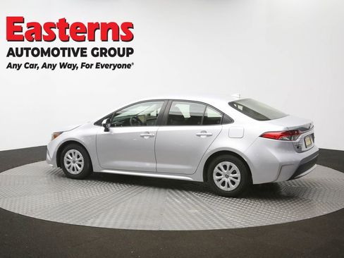 Used 2022 Toyota Corolla LE FWD image 61