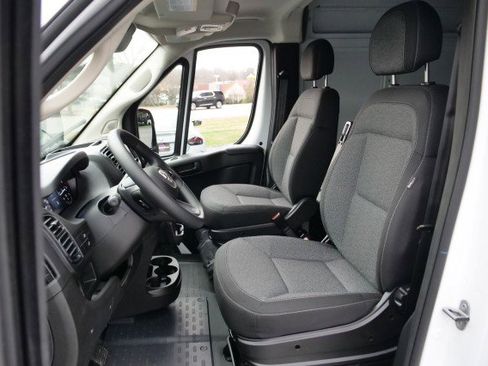 Used 2025 RAM ProMaster 2500 w/ Storage Group image 3