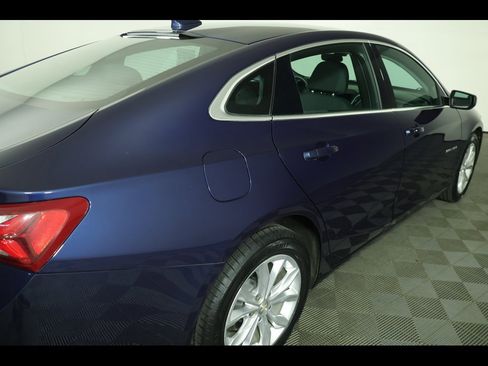 Used 2022 Chevrolet Malibu LT image 18