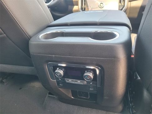 New 2026 GMC Yukon Denali w/ Sun & Power Step Package image 18