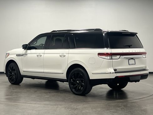 Used 2022 Lincoln Navigator L Reserve image 8