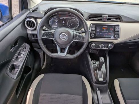 Used 2022 Nissan Versa SV w/ Trunk Package FWD image 15