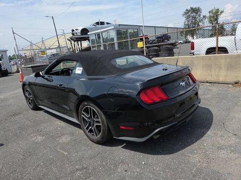 Used 2022 Ford Mustang Premium RWD image 2