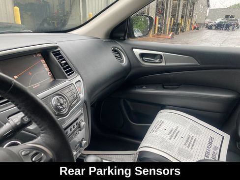 Used 2020 Nissan Pathfinder SL AWD/4WD image 15