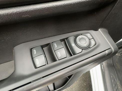 Certified 2023 Chevrolet Silverado 1500 Custom image 13