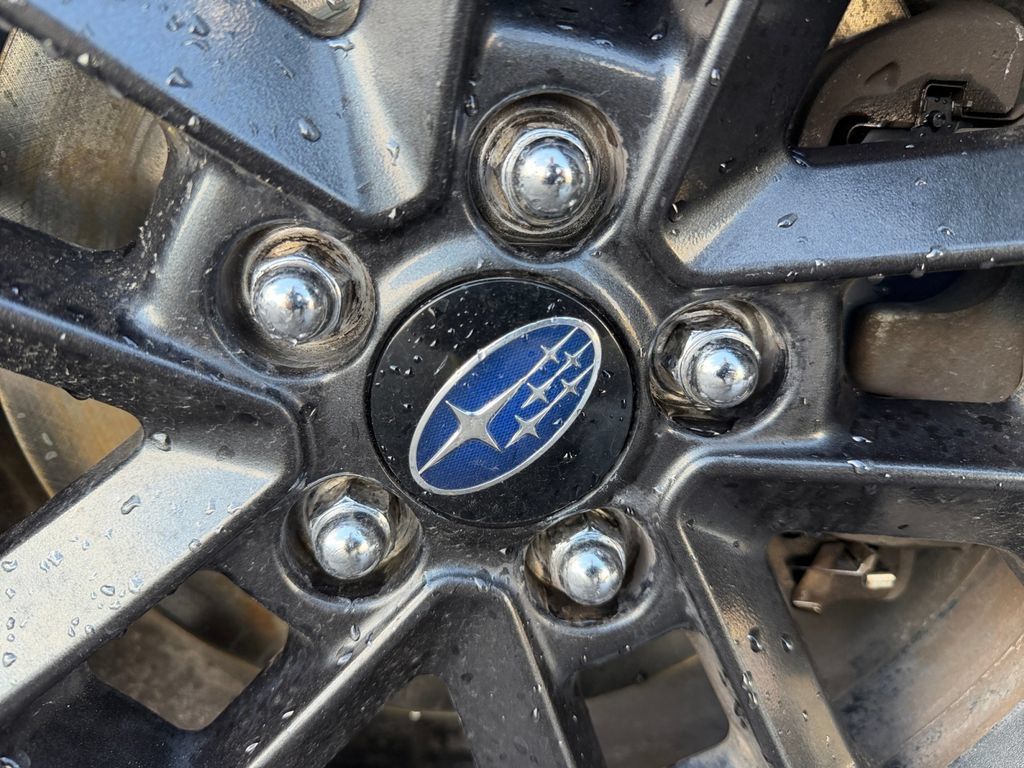 Used 2017 Subaru Crosstrek 2.0i Premium w/ Moonroof Package AWD/4WD image 32