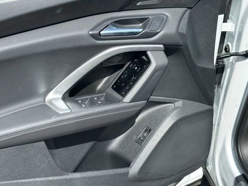 New 2025 Audi Q5 Premium Plus image 24