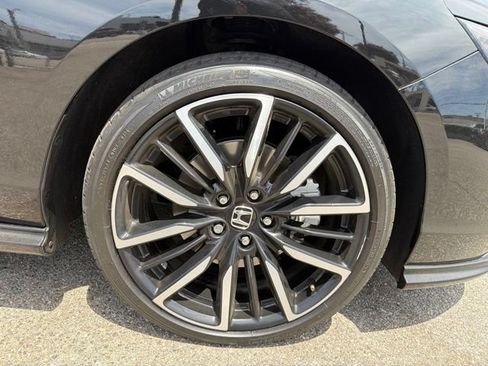 Used 2024 Honda Accord Touring image 27