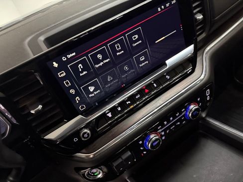 Used 2025 GMC Sierra 2500 SLT image 25