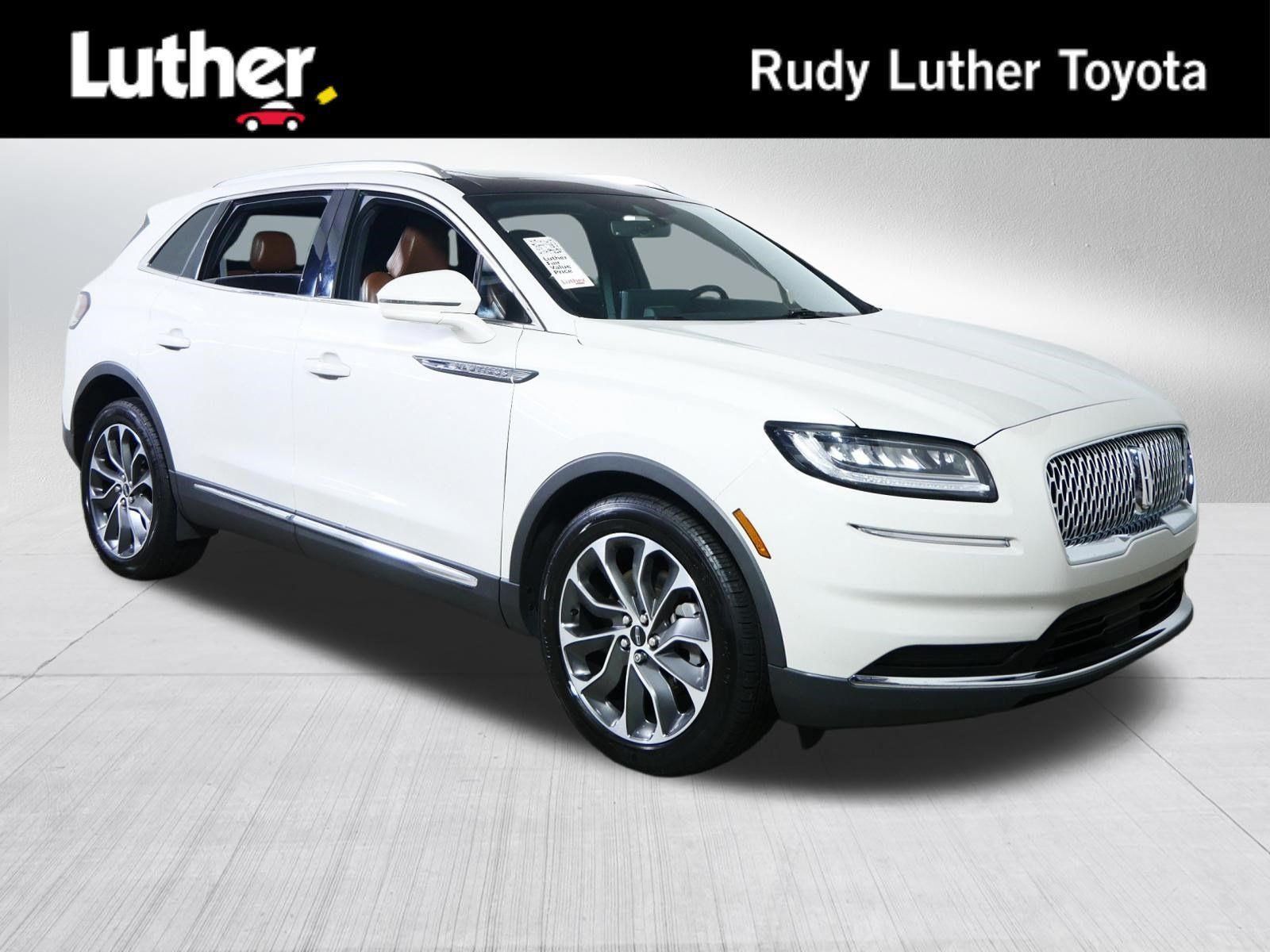 Used 2022 Lincoln Nautilus Reserve AWD/4WD image 1