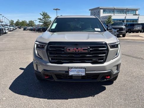 New 2026 GMC Acadia AT4 w/ Luxury Package AWD/4WD image 10