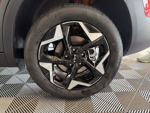 New 2026 Kia Seltos S AWD/4WD image 9