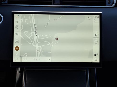 Used 2026 Land Rover Range Rover Evoque S image 12