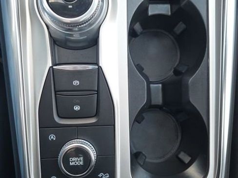 Used 2023 Ford Explorer XLT w/ Equipment Group 202A image 32