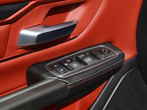 Used 2022 RAM 1500 Rebel image 19