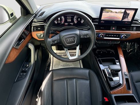 Used 2023 Audi A4 2.0T allroad Premium Plus AWD/4WD image 17