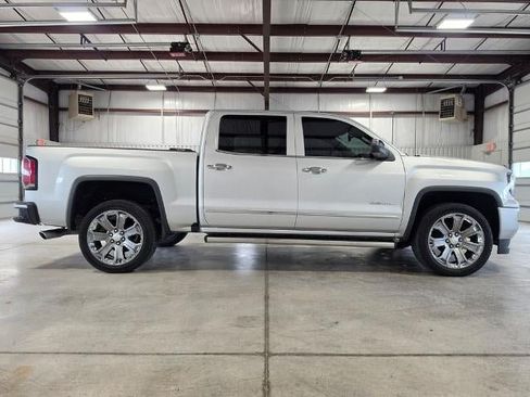 Used 2018 GMC Sierra 1500 Denali w/ Denali Ultimate Package AWD/4WD image 6