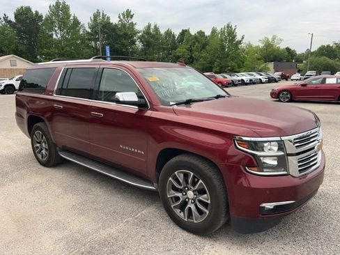 Used 2016 Chevrolet Suburban LTZ image 4