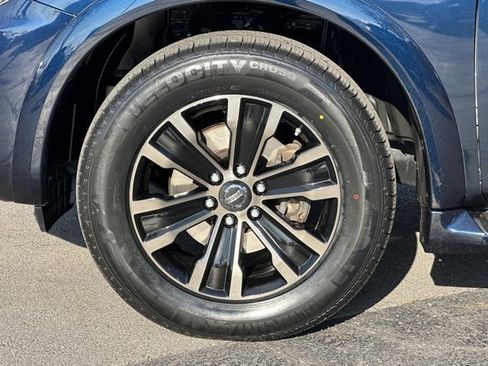 Used 2020 Nissan Armada Platinum w/ Captain's Chairs Package image 8