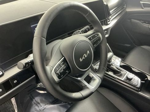 Used 2023 Kia Sportage EX AWD/4WD image 34