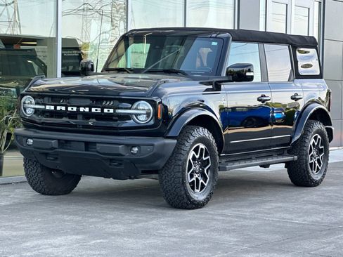 Used 2023 Ford Bronco Outer Banks AWD/4WD image 7