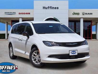 New 2025 Chrysler Voyager LX