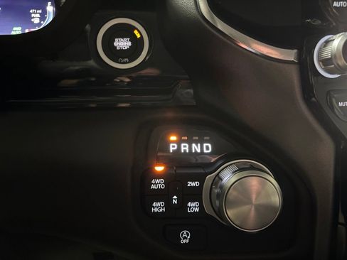 Used 2025 RAM 1500 Laramie AWD/4WD image 22