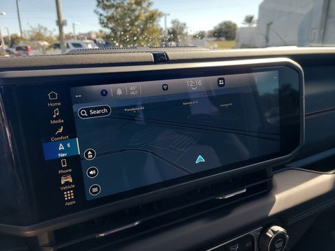 Used 2024 Jeep Wrangler Unlimited Rubicon w/ Technology Group image 20