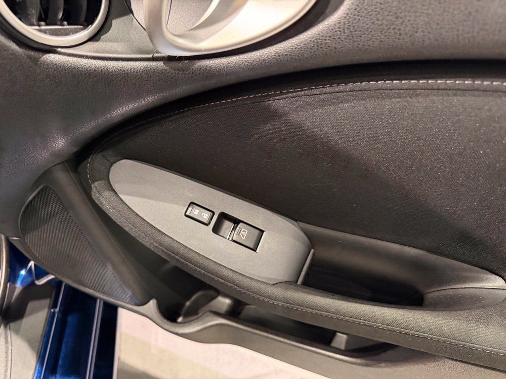 Used 2019 Nissan 370Z Coupe RWD image 33