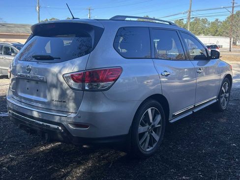 Used 2015 Nissan Pathfinder Platinum image 3