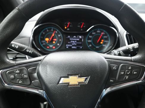 Used 2018 Chevrolet Cruze LT w/ Convenience Package image 15