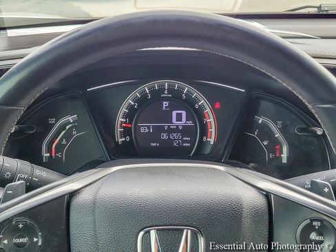 Used 2018 Honda Civic Sport image 17