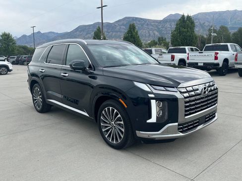 Used 2025 Hyundai Palisade Calligraphy image 9