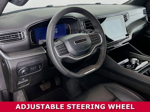 Used 2024 Jeep Wagoneer L Series II w/ Flexible Seating Group image 7