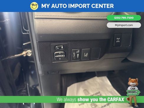 Used 2018 Toyota RAV4 LE w/ All Weather Liner Package AWD/4WD image 14