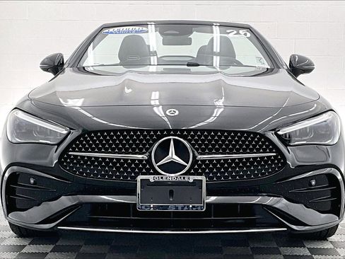 Used 2025 Mercedes-Benz CLE 300 4MATIC Cabriolet image 2