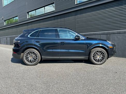 Certified 2020 Porsche Cayenne image 11