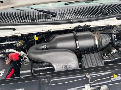 Used 2019 Ford E-350 and Econoline 350 Super Duty w/ Power Windows & Locks Group RWD image 9