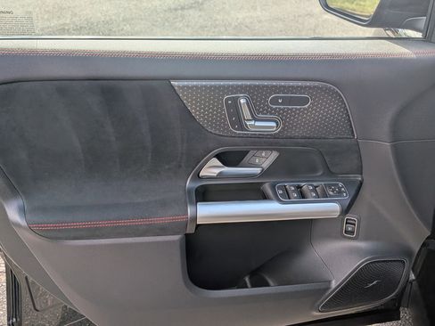 Used 2025 Mercedes-Benz GLA 250 4MATIC image 10