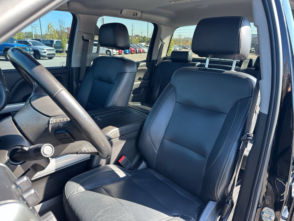 Used 2018 Chevrolet Silverado 1500 LT w/ All Star Edition AWD/4WD image 39
