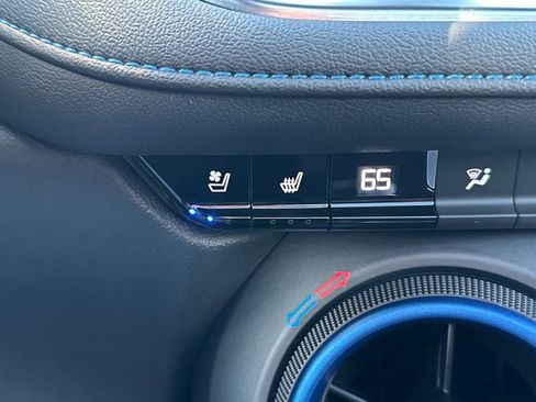 Used 2024 Chevrolet Blazer RS w/ Enhanced Convenience Package image 30