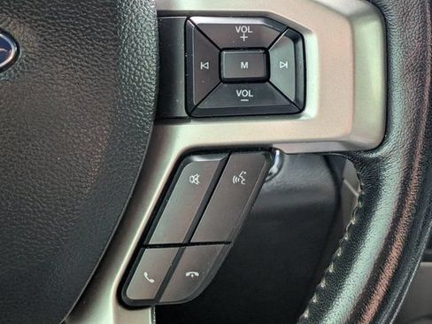 Used 2022 Ford F250 Lariat w/ Lariat Ultimate Package AWD/4WD image 28