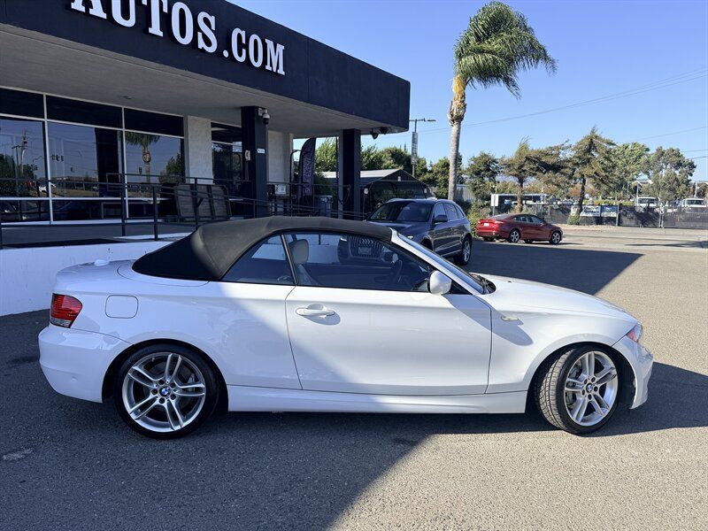 Used 2011 BMW 135i Convertible RWD image 8