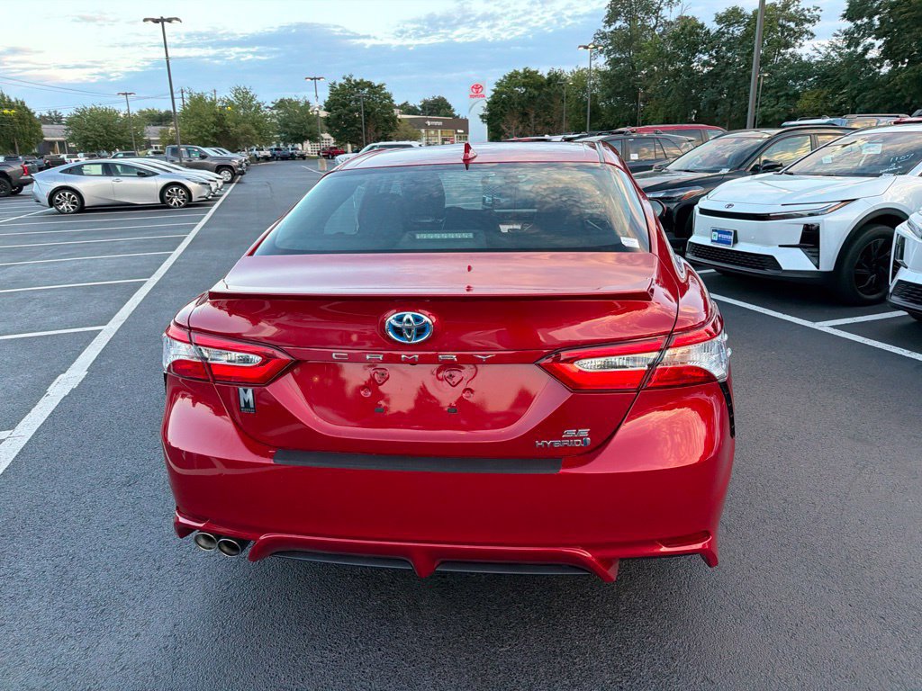 Used 2020 Toyota Camry SE FWD image 7