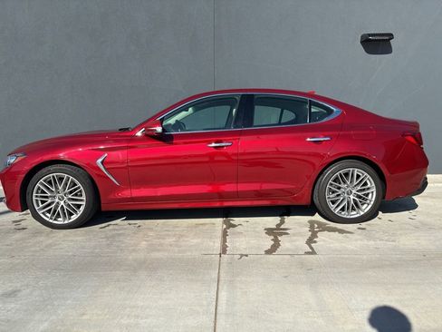 Used 2020 Genesis G70 2.0T AWD/4WD image 7