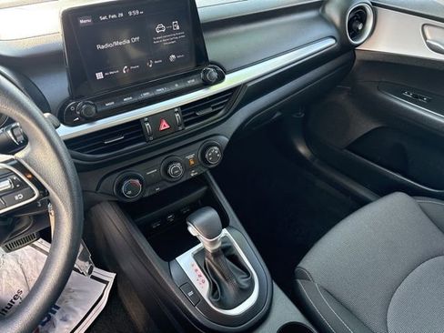 Certified 2023 Kia Forte LXS image 11