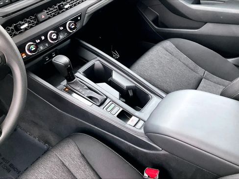 Used 2023 Honda Accord EX image 17